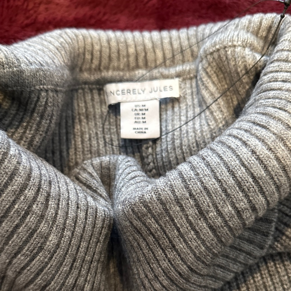 Sweater & Sweats Set - Picture 4 of 10